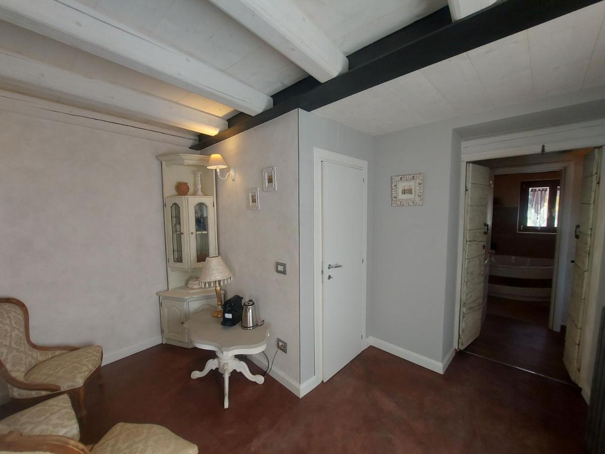 B&B Corte Colli Antichi Sona Eksteriør bilde