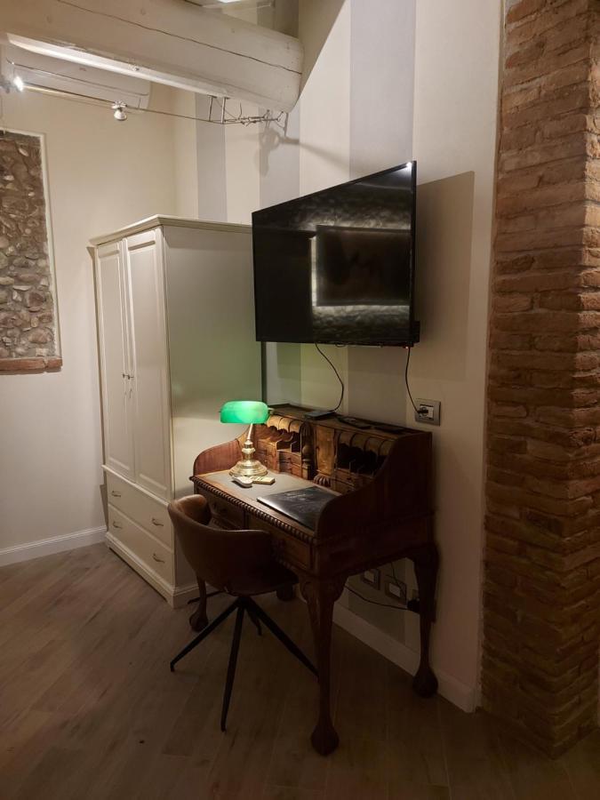 B&B Corte Colli Antichi Sona Eksteriør bilde